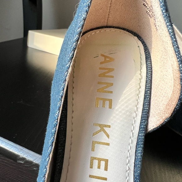 Like-New Anne Klein Size 7M Indigo Necessity Pump (box included) - Picture 7 of 8